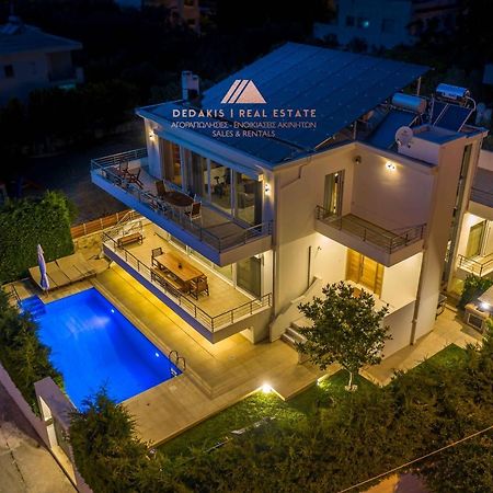 Luxury Villa Loutraki With Private Heated Pool Zewnętrze zdjęcie